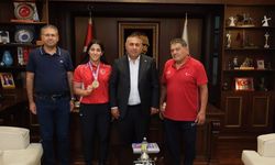 Güngör Geçer, Avrupa Şampiyonu Sporcuları Ağırladı