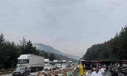 Adana Yolunda Kaza Alarmı! Devrilen Tır Trafiği Felç Etti