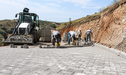 Adana'da Yol Seferberliği Başlıyor! 8 İlçede Mahalle Yolları Yenilenece