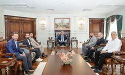 Vali Yavuz'a Adaletgücü Forması..