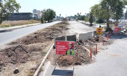 Asri Mezarlık Alt Geçidi'nde Çalışmalar Sürerken Trafik Çileye Döndü