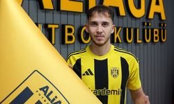 Adana 01 FK'dan Aliağa FK'ya Adnan Karahisar