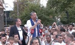 Özgür Özel: "Bu Mücadeleden Vazgeçmeyeceğiz, İktidara Yürüyoruz"