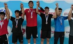 İsmet Atlı Güreş Eğitim Merkezi'nden Türkiye Şampiyonası'nda Madalya Yağmuru