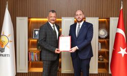 AK Parti Seyhan'da Görev Değişimi: Ali Coşkun İlçe Başkanı Oldu