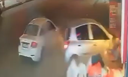 Adana'da Faciaya Ramak Kaldı! Kadın Ölümden Saniyelerle Kurtuldu