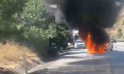 Pozantı Otoyolu’nda Korku Dolu Anlar! Otomobil Bir Anda Alevlere Teslim Oldu