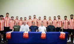 Adana 01 FK'da Transferler Turuncu-Beyaz Formayı Giydi