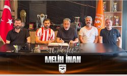 Adana 01 FK’da Melih İnan İmzayı Attı
