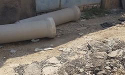 Yüreğir'de ASKİ Tepkisi: 10 Metrelik Altyapı İşi Bir Haftadır Bitirilemedi!