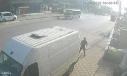 Adana’da Feci Kaza! Minibüsün Çarptığı 11 Yaşındaki Çocuk Ağır Yaralandı