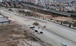 Adana’da Bitmeyen Yol Çilesi: Mahalle Sakinleri Çözüm Bekliyor