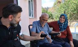 Kozan’daki Orman Yangınında Evini Kaybeden Yaşlı Çiftin Yüzü Güldü