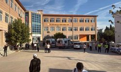 Manisa’da Okul Önünde Silah Paniği! Veliler Okula Akın Etti
