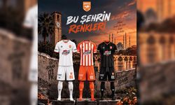 Adana 01 FK Yeni Sezon Formlarını Tanıttı: “Bu Şehrin Renkleri”