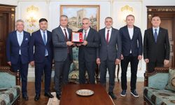 Vali Yavuz’dan Savunma Sanayiine Destek Veren İsimlere Altın Madalya ve Berat Belgesi
