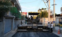 Adana Büyükşehir Belediyesi’nden Narlıca Mahallesi’nde Asfalt Yenileme Çalışması
