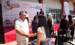 Adana’da Üniversite Öğrencilerine Sıcak Karşılama: Otogardan Yurtlarına Ücretsiz Ulaşım