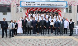 Adana’da Okullarda İlk Gün Heyecanı! Vali Yavuz Öğrencilerle Buluştu