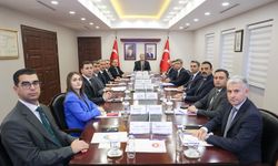 Vali Yavuz Kaymakamlarla Buluştu: Adana’nın İlçeleri Masaya Yatırıldı