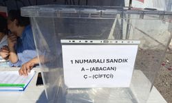 Yeni Parti Sarıçam’da 1.700 Üye Sandık Başında! Sercan Polat Ve Hasan Hüseyin Oğuz Yarışıyor