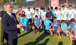 Loğoğlu, Karataş’ta Genç Futbolculara Seslendi