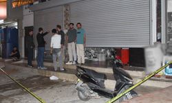 Adana’da İş Yerine Silahlı Saldırı! 16 Yaşındaki Çocuk Başından Vuruldu