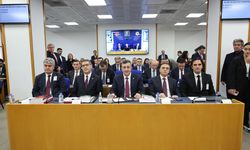 Emeklilere Zam Müjdesi! Cumhurbaşkanı Yardımcısı Yılmaz'dan Dikkat Çeken Açıklama