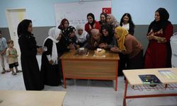 Adana'da Yarım Kalan Hayaller Gerçeğe Dönüştü: 18 Kadın Okuma-Yazma Öğrendi