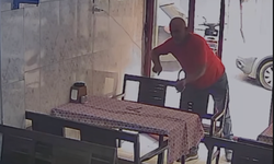 Şarja Bıraktığı Telefon Bir Anda Yok Oldu!