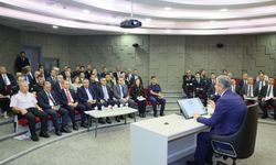 Adana’da Bağımlılıkla Mücadele Masaya Yatırıldı