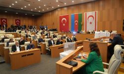 Çukurova Belediyesi'nde Kritik 5 Dakikalık Zirve