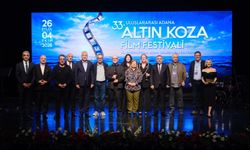Altın Koza’da Unutulmaz Gece: Ferzan Özpetek ve Vahide Perçin’e Onur Ödülü