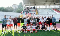Adana 01 FK'dan Şampiyonluk Yolunda Öğrencilere Ücretsiz Maç Müjdesi