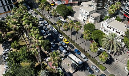 Adana'nın Ana Arterlerinde Üç Şerit Devri Kapandı