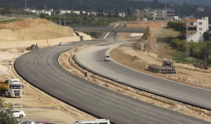 Adana’da O Yol İçin Düğmeye Basıldı! 5 Bin Metrekarelik Çalışma