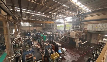 Fabrikada Patlama: 1'i Ağır 8 Yaralı