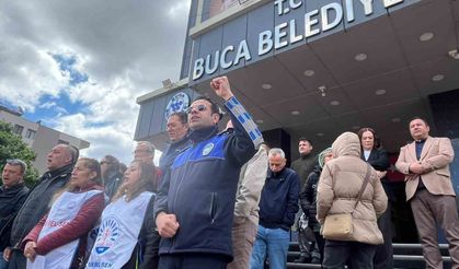 İzmir'de belediye memurlarının 'TİS' eylemi sürüyor