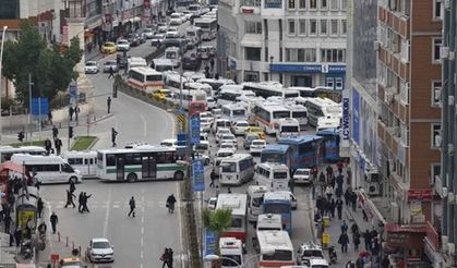 Adana'nın Sorunları Her Geçen Gün Büyüyor! Vatandaş Artık Kalıcı Çözüm Bekliyor