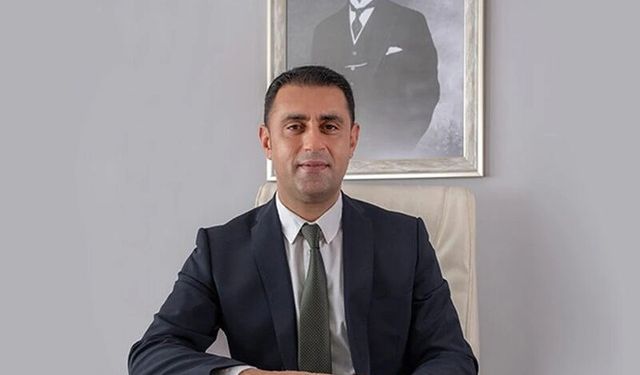 Emrah Kozay CHP’den İstifa Etti! “Mücadelemize Yeni Parti Çatısı Altında Devam Edeceğiz”