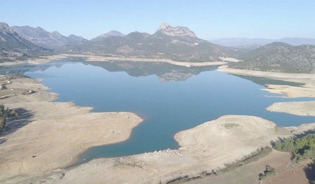 Aşırı Sıcaklar Gölleri Nasıl Etkiledi? İşte Adana'nın Su Rezervinde Son Durum