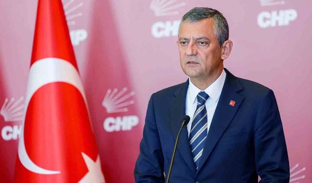 Özgür Özel’den Acil Toplantı Kararı: Tüm Vekiller Genel Merkeze Çağrıldı