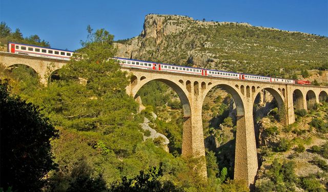 Adana'nın Saklı Cennetleri Ziyaretçi Akınına Uğruyor