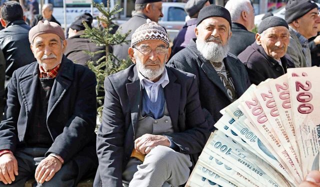 Staj Mağdurlarına ve Emeklilere Müjde: SGK Uzmanından Kritik Açıklama