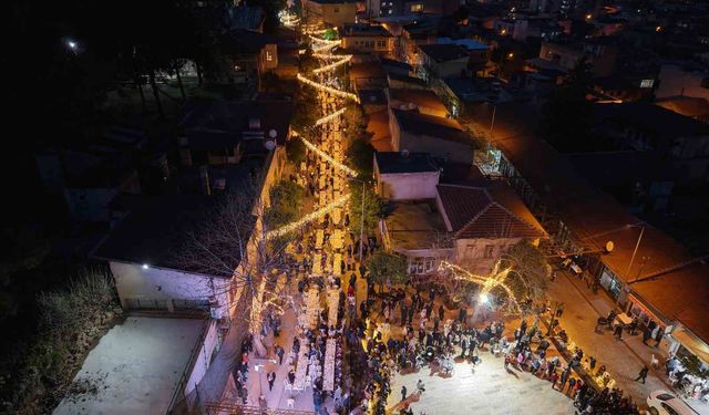 Kozan’da Binlerce Kişi Aynı Sofrada Buluştu