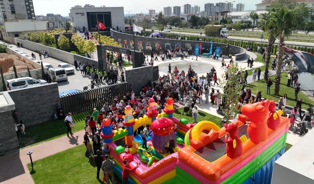 Sarıçam'da 23 Nisan Coşkusu: Başkan Uludağ'dan 'Geleneksel Şenlik' Müjdesi!