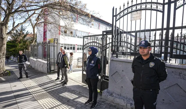 Adana’da Eğitim Alarmı! Okullarda Güvenlik Zirveye Çıkarıldı