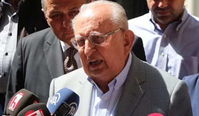 TBMM 17. Başkanı Hüsamettin Cindoruk Hayatını Kaybetti