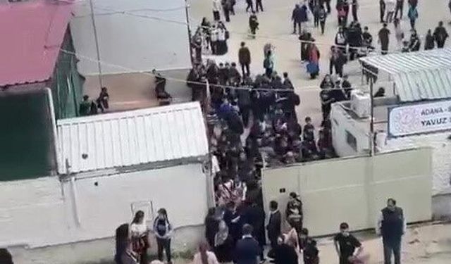 Adana’da Ortaokulda Silah Sesleri Duyuldu: Veliler Okula Koştu