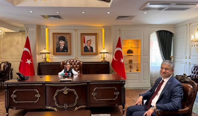 Adana’da Koltuk Değişti: Minik Vali Göreve Başladı